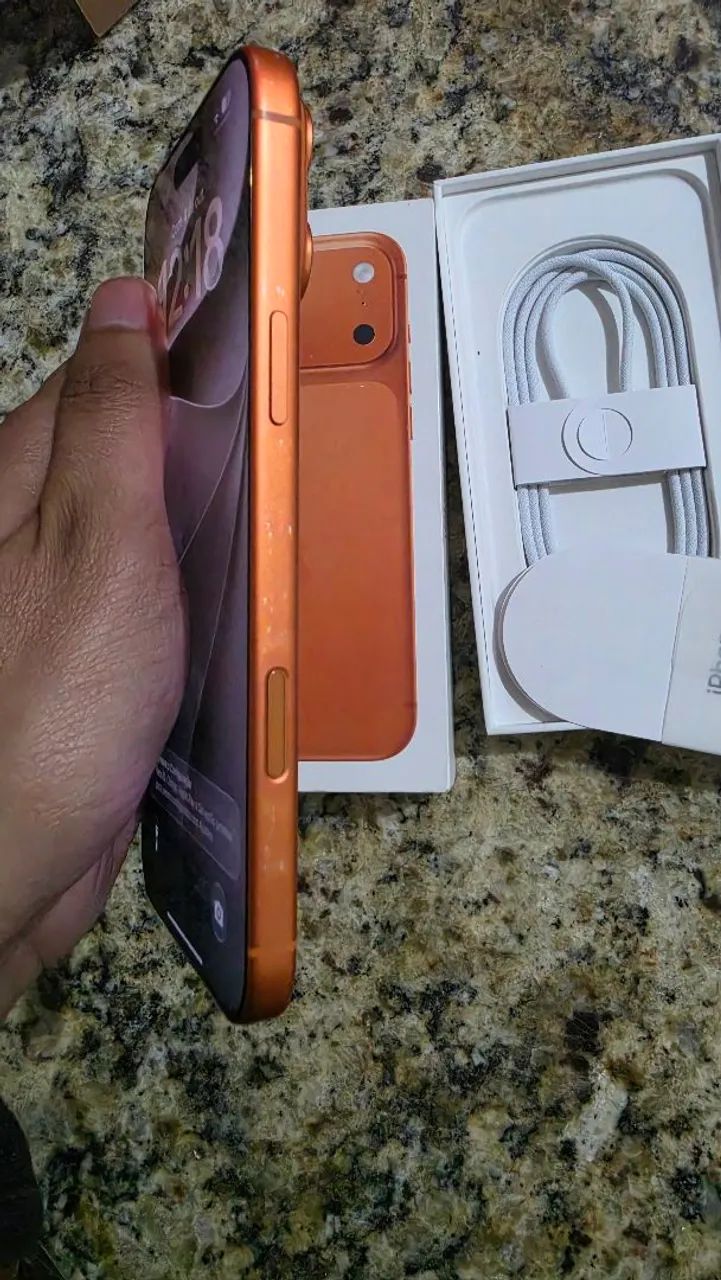 Iphone 17 pro max Laranja 256gb com nota fiscal  - Foto 5