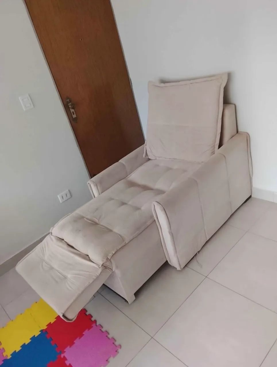 Vendo poltrona articulável 