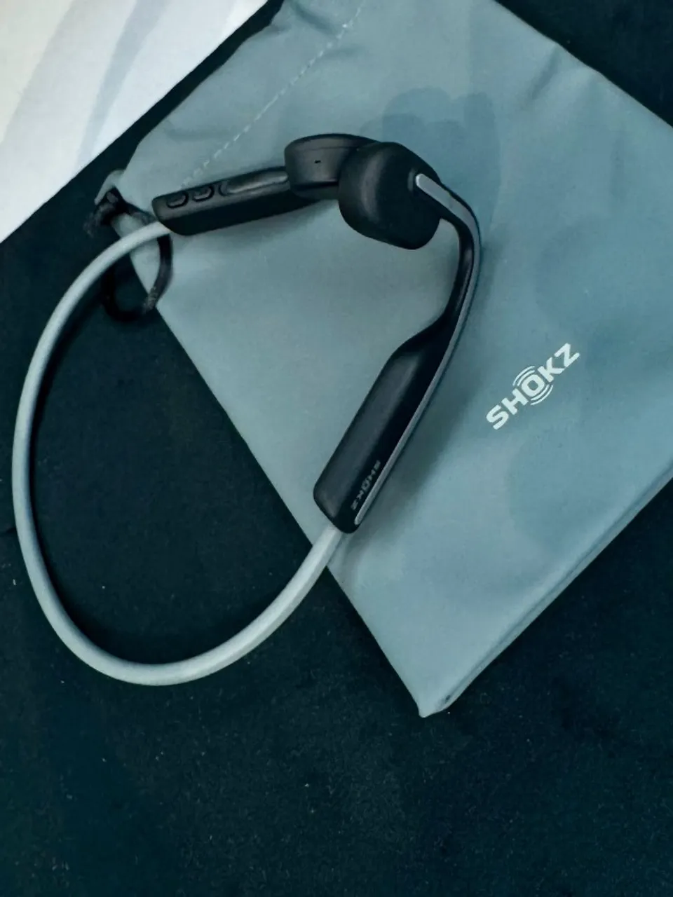 Shokz OpenComm C102 | Fone de ouvido de Condução Óssea [OPEN BOX