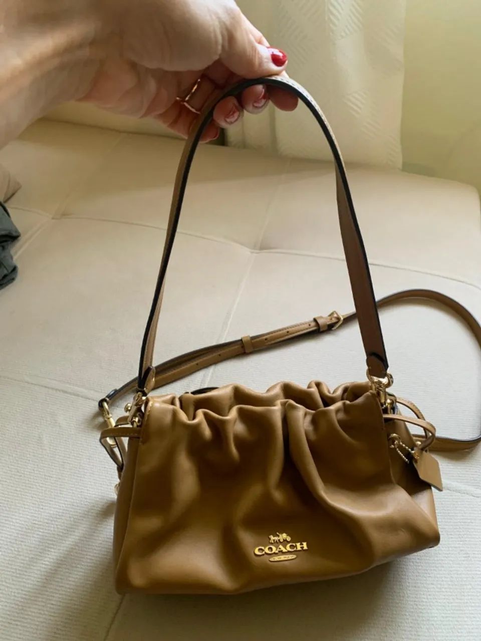 Bolsa Coach em couro - modelo Faye Shoulder Bag - Foto 4