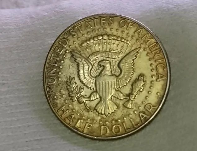 Moeda de Meio Dólar Americana (Kennedy Half Dollar) - Ano 1966 MBC - Foto 2