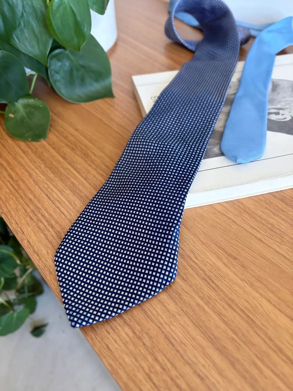 Gravata Tommy Hilfiger 100% seda  Azul
