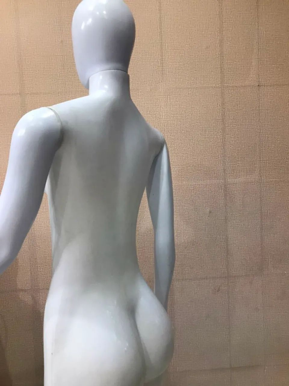 Manequins ótimo Estado novo  - Foto 2