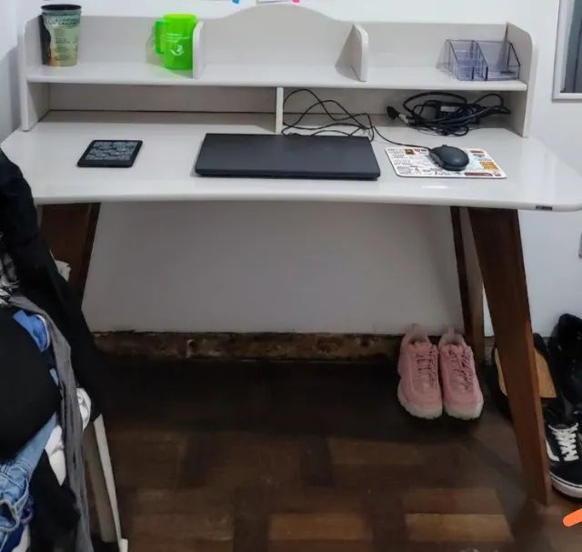 Mesa escrivaninha 