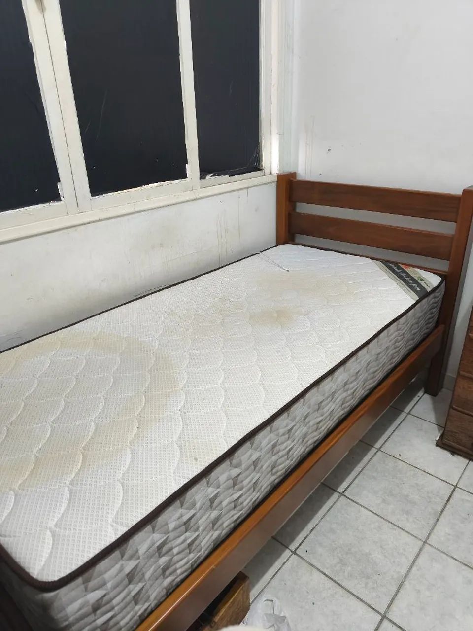 Cama de solteiro madeira de lei + Colchão  - Foto 5