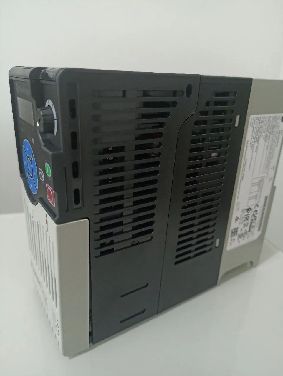 INVERSOR ALLEN BRADLEY 525 POWER FLEX  NOVO NA CAIXA - Foto 2