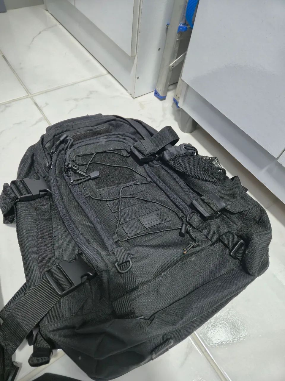 Mochilas pretas, 70 reais cada. - Foto 2
