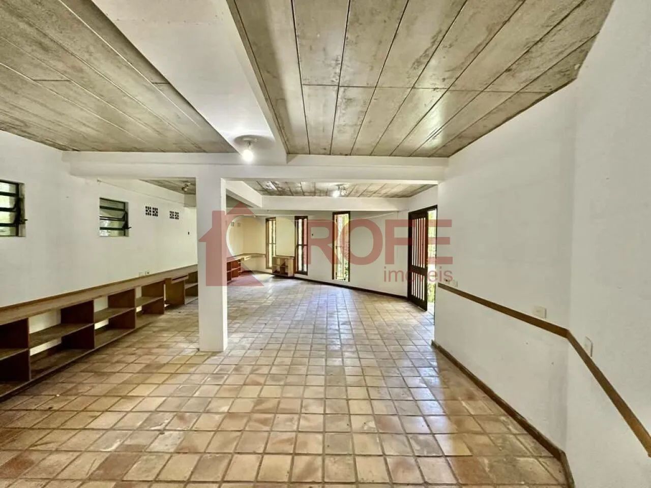 ÓTIMA CAS! UMA CHÁCARA C/ AMPLO BOSQUE TROPICAL. - Foto 4