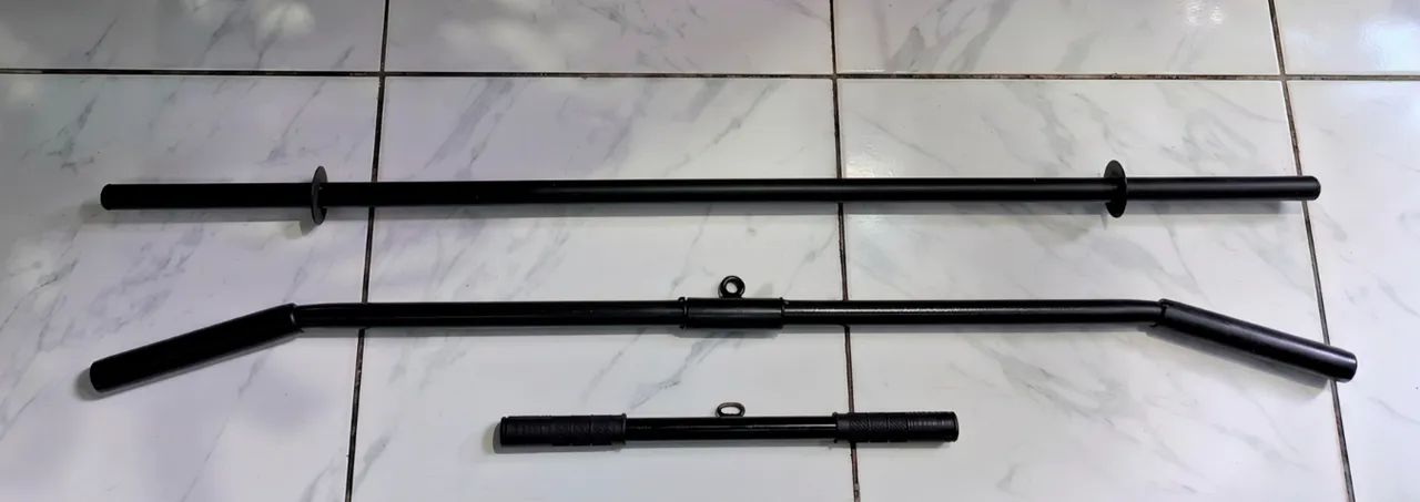 Kit de Barras para Musculação Barra Reta 1,20m + Puxador para Costas + barra para tríceps - Foto 2