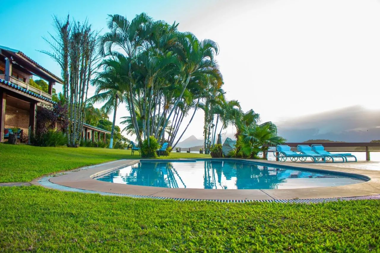 Retiro (Cunhambebe) | Casa 8 quartos, sendo 8 suites