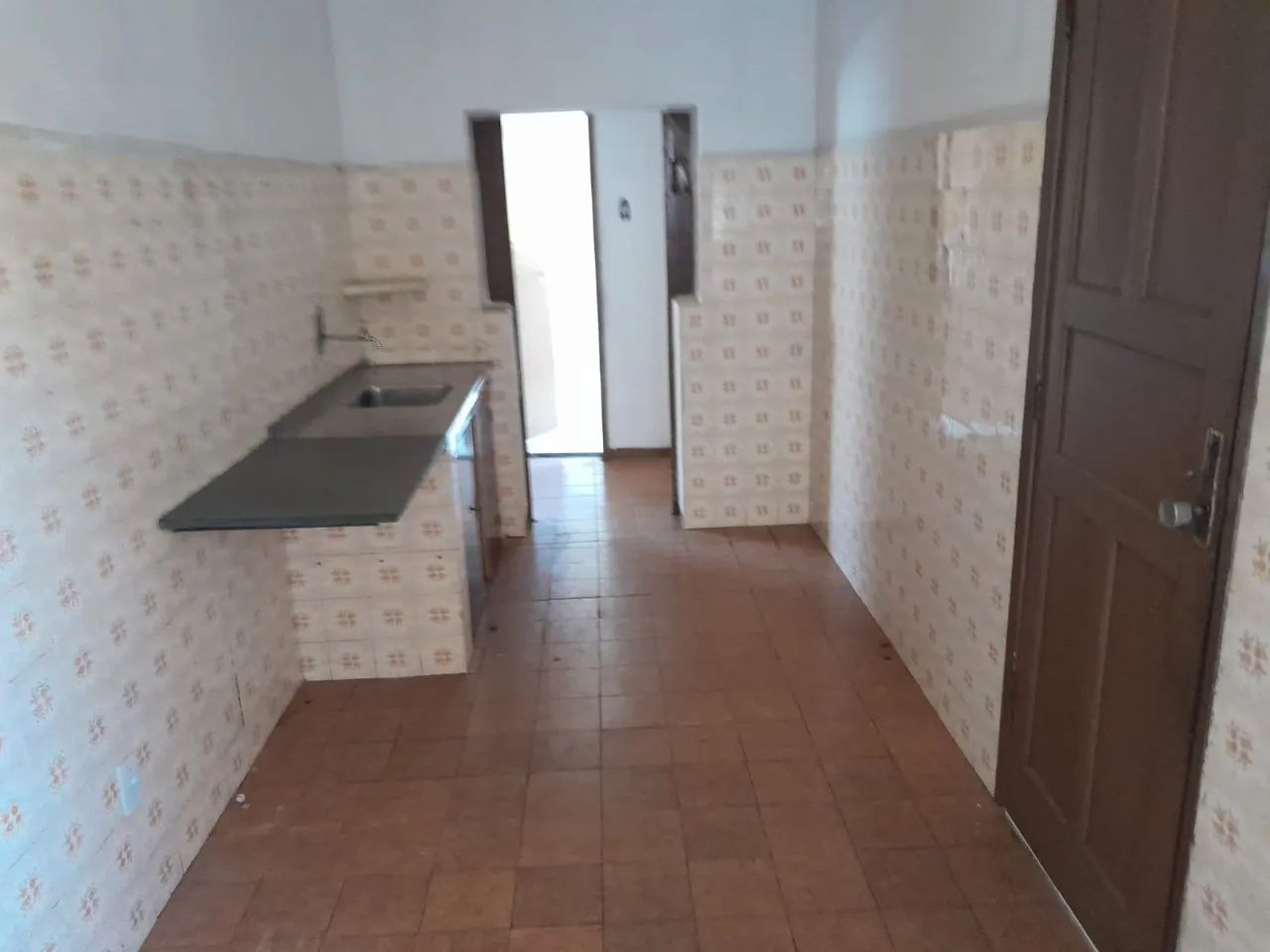CASA COM 3 MORADIAS