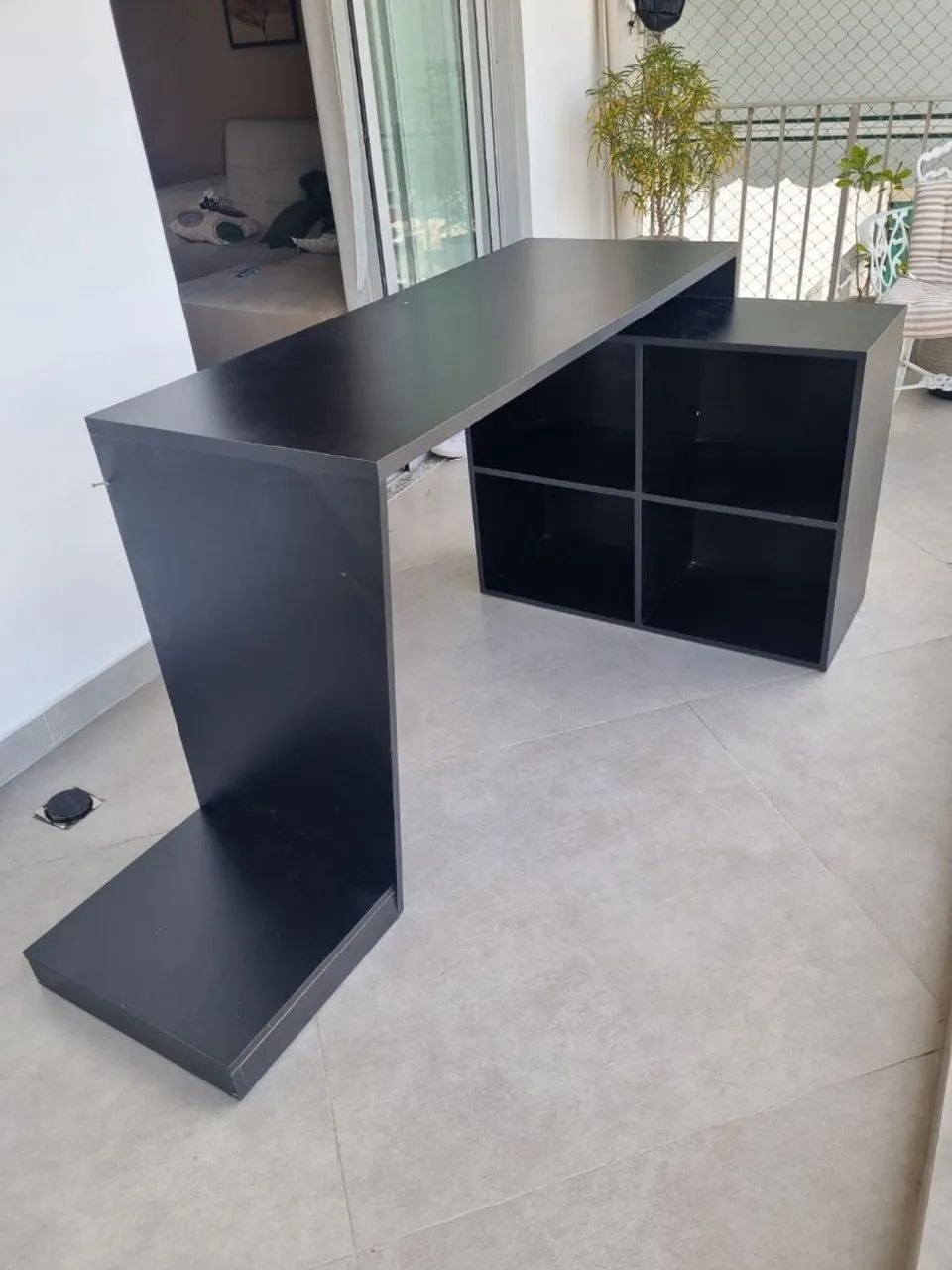 Mesa de escritório preta  - Foto 3