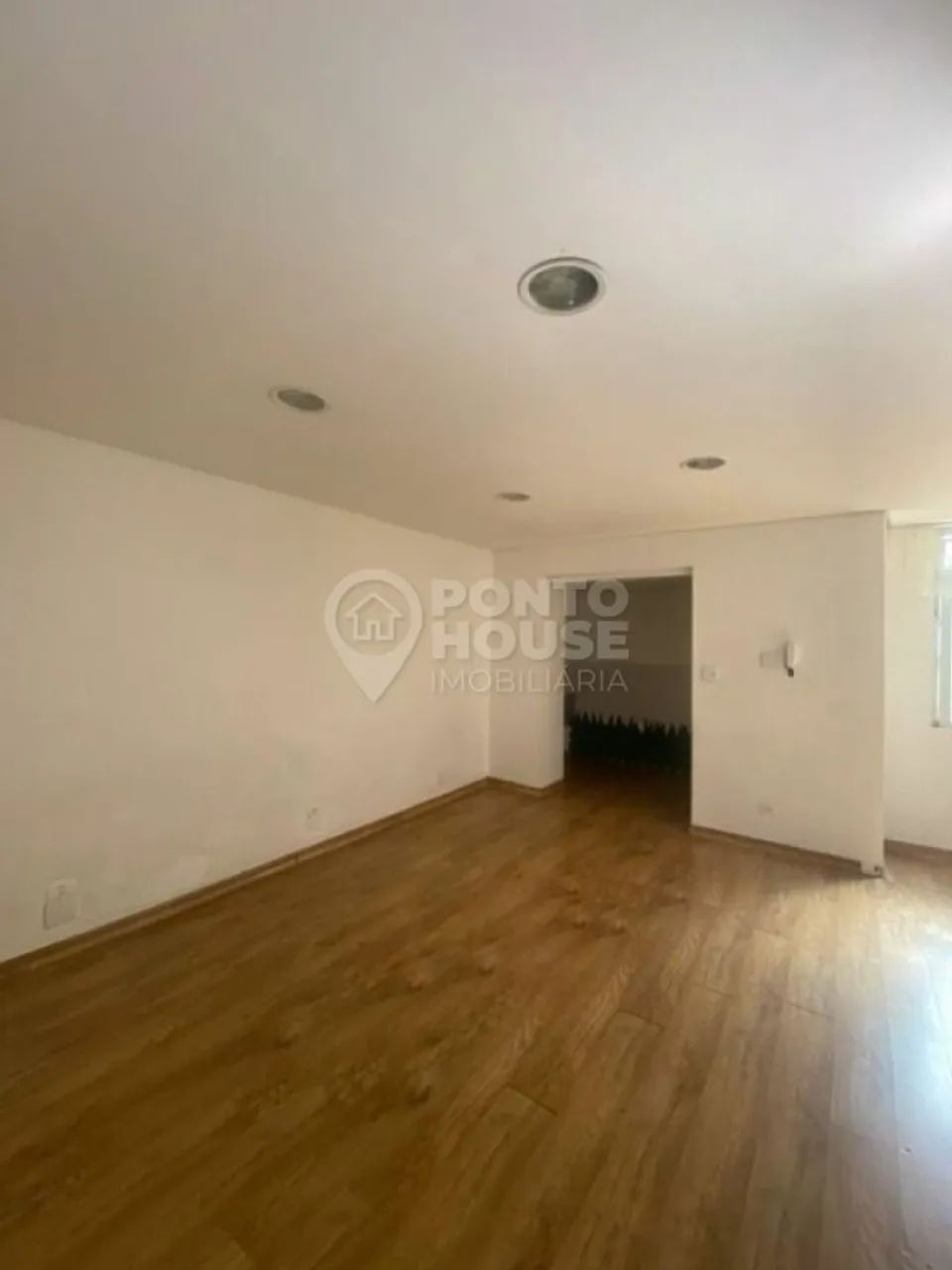Casa térrea 225m² na Vila Mariana com 3 dormitórios com 5 vagas e 2 ediculas - Foto 2