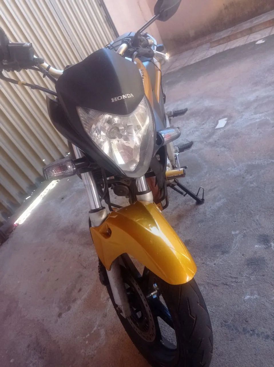 CB 300  - Foto 2