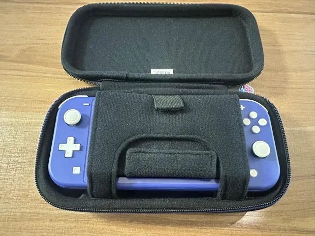 ? Nintendo Switch Lite Azul - Completo com Case Zelda  - Foto 3