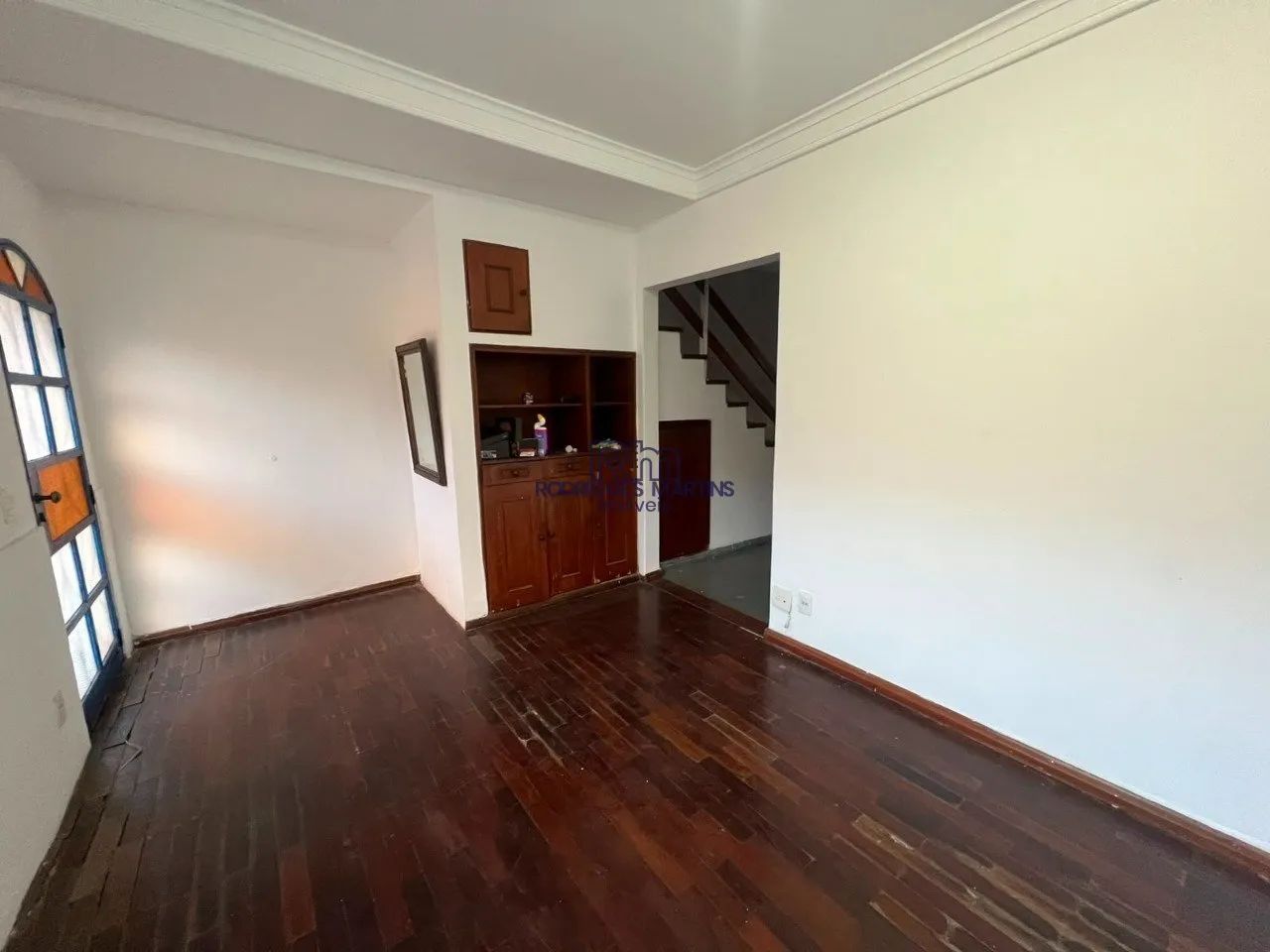 ALUGA-SE CASA GEMINADA NA REGIÃO DO CAIÇARA