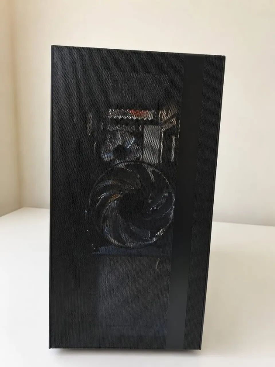 Gabinete Cooler Master ~ NR400 - Foto 3