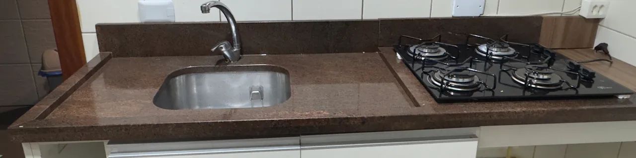 Bancada em Granito Natural  - Sofisticação e Durabilidade para seu Projeto