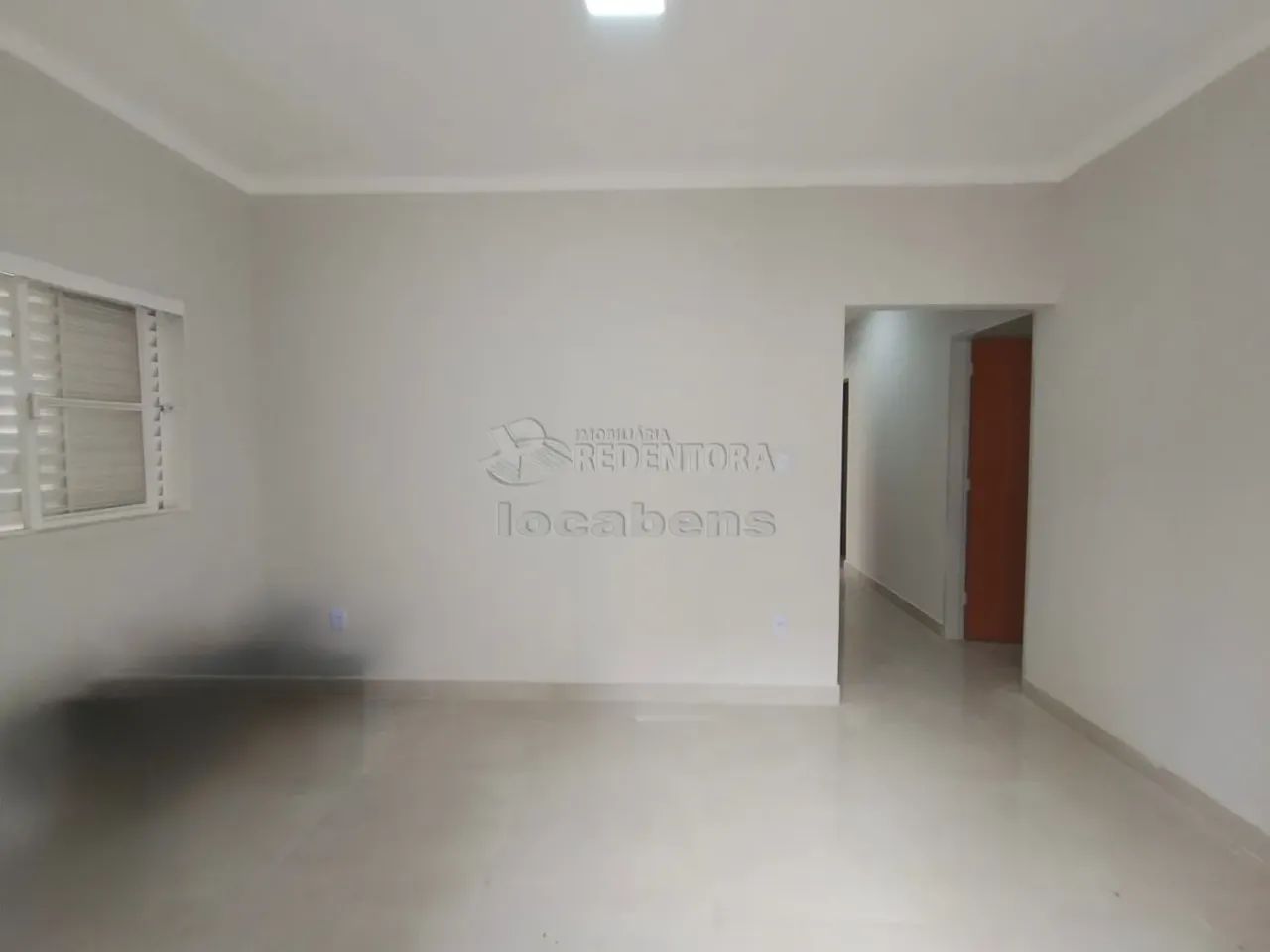 Casa nos fundos com 5 salas comerciais, acessibilidade e 1 garagem - Foto 5