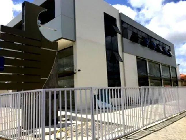 Aluga-se sala comercial na Torre