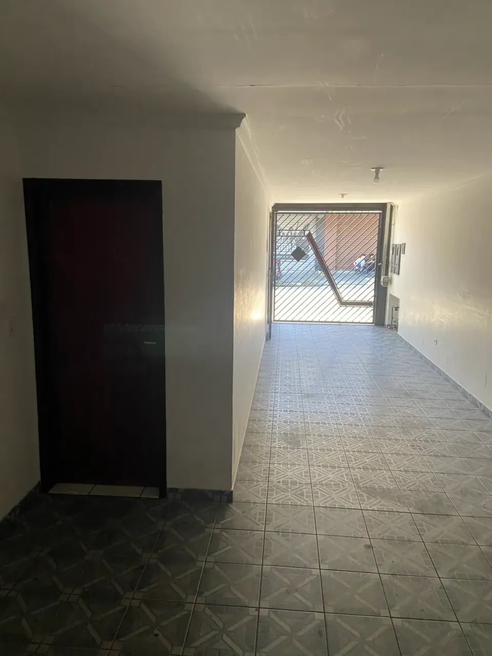 Casa para aluguel com 210 metros quadrados com 3 quartos - Foto 2