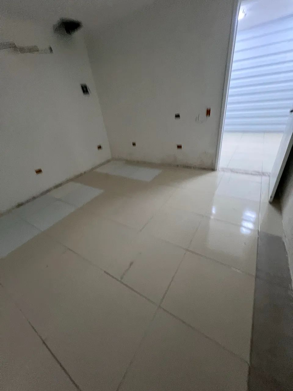 Sala Comercial no Coração do Espinheiro ? Energia, Água e Internet Inclusas - Foto 2