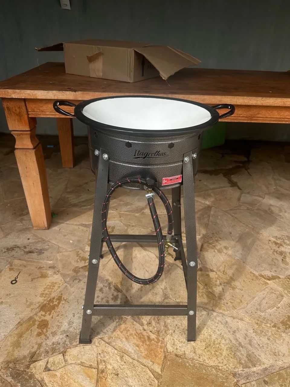 Fogareiro com tacho esmaltado 