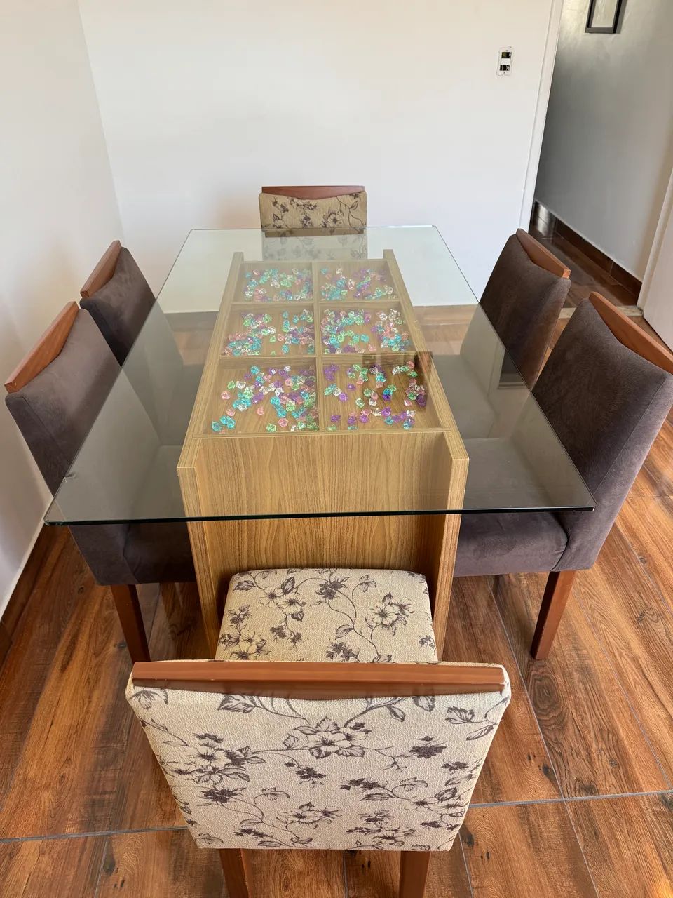 Mesa com 6 cadeiras - Foto 5