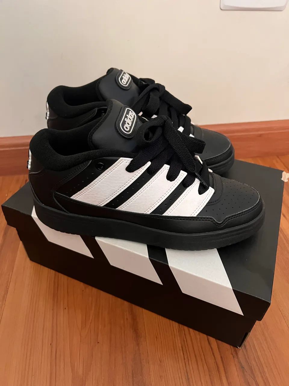Tênis Adidas 38 - Foto 4
