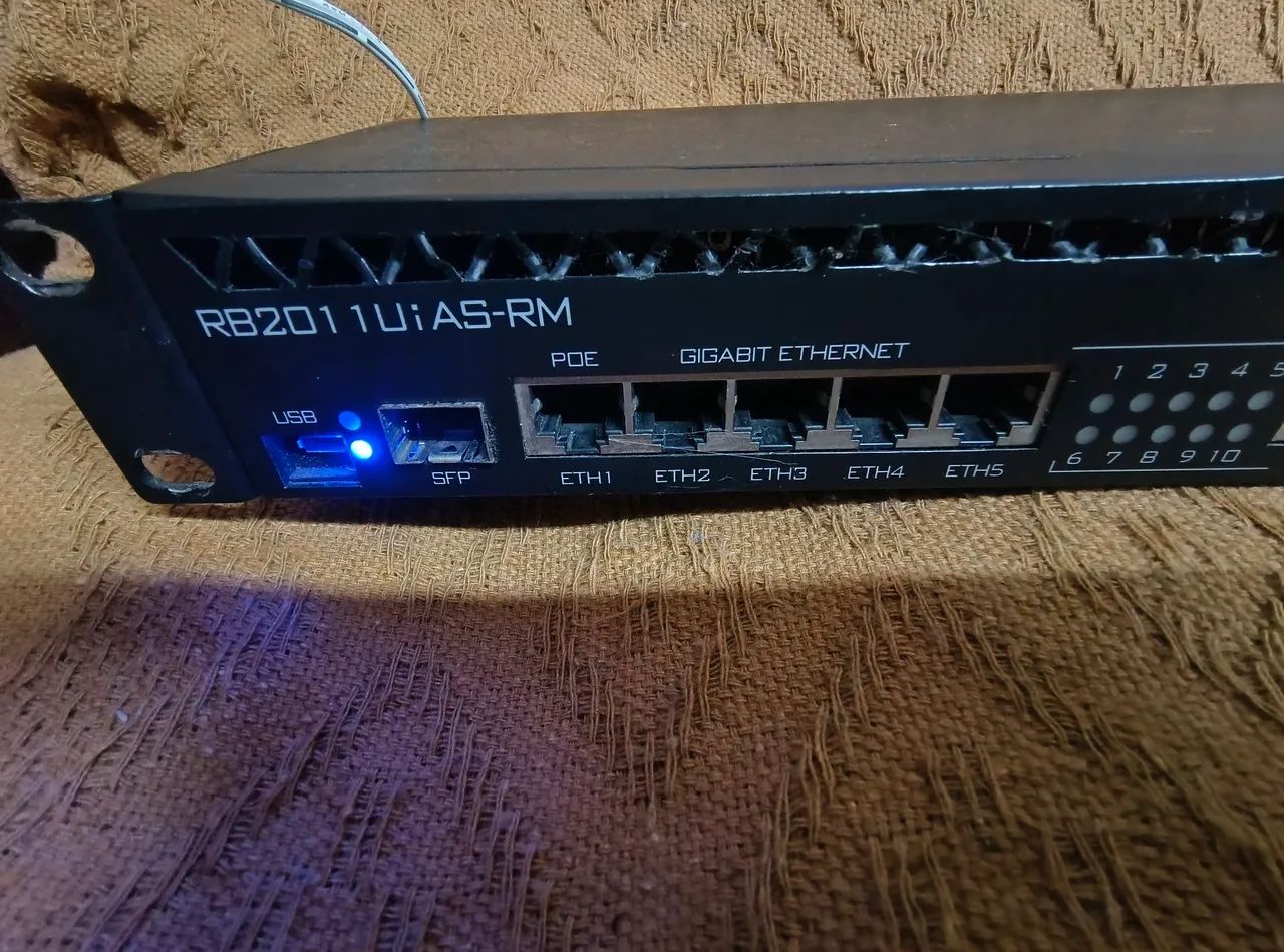 Mikrotik RB2011UiAS-RM - Foto 4