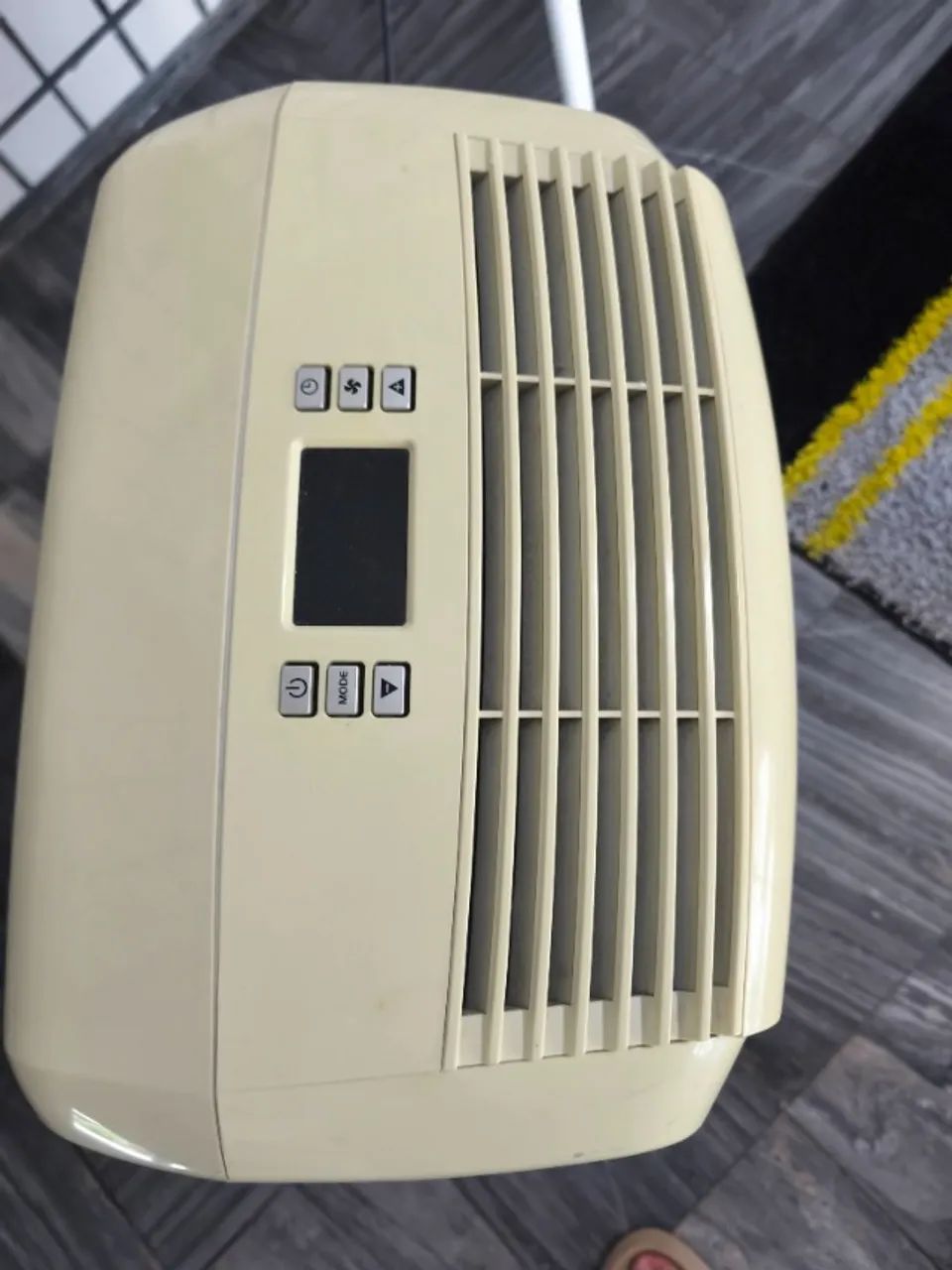 Ar-condicionado portátil DeLonghi Pinguino PAC AN120 12.000 BTUs - Foto 3