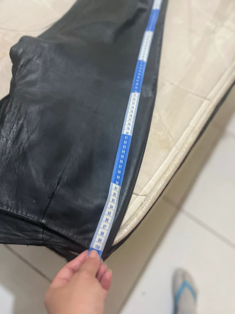 Calça de couro feminina legítimo de alta qualidade. - Foto 2