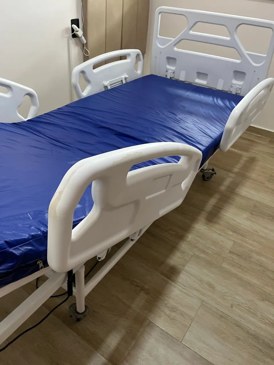 Cama Hospitalar perfeito estado - Foto 2