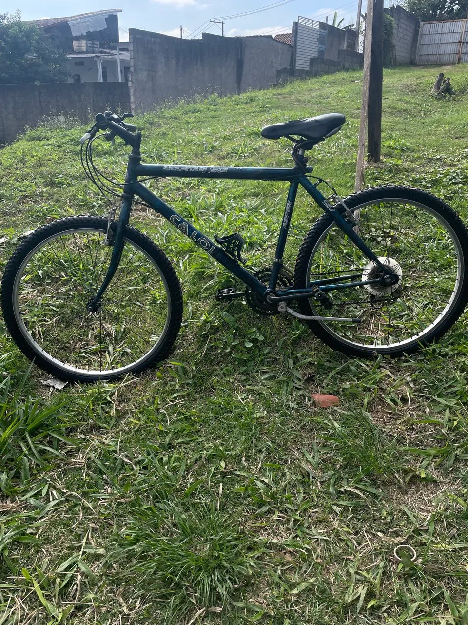 BICICLETA ARO 26 bom estado - Foto 4
