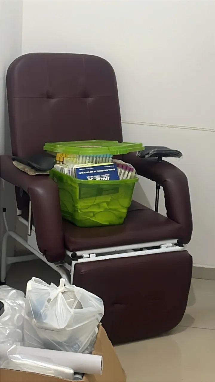 Poltrona + Maca hospitalar para exames