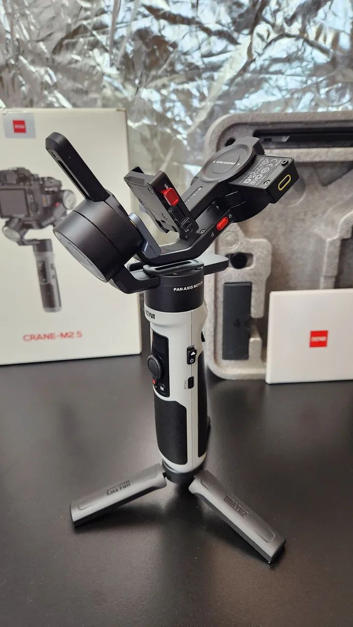 Gimbal Zhiyun CRANE M2S estabilizador NOVO