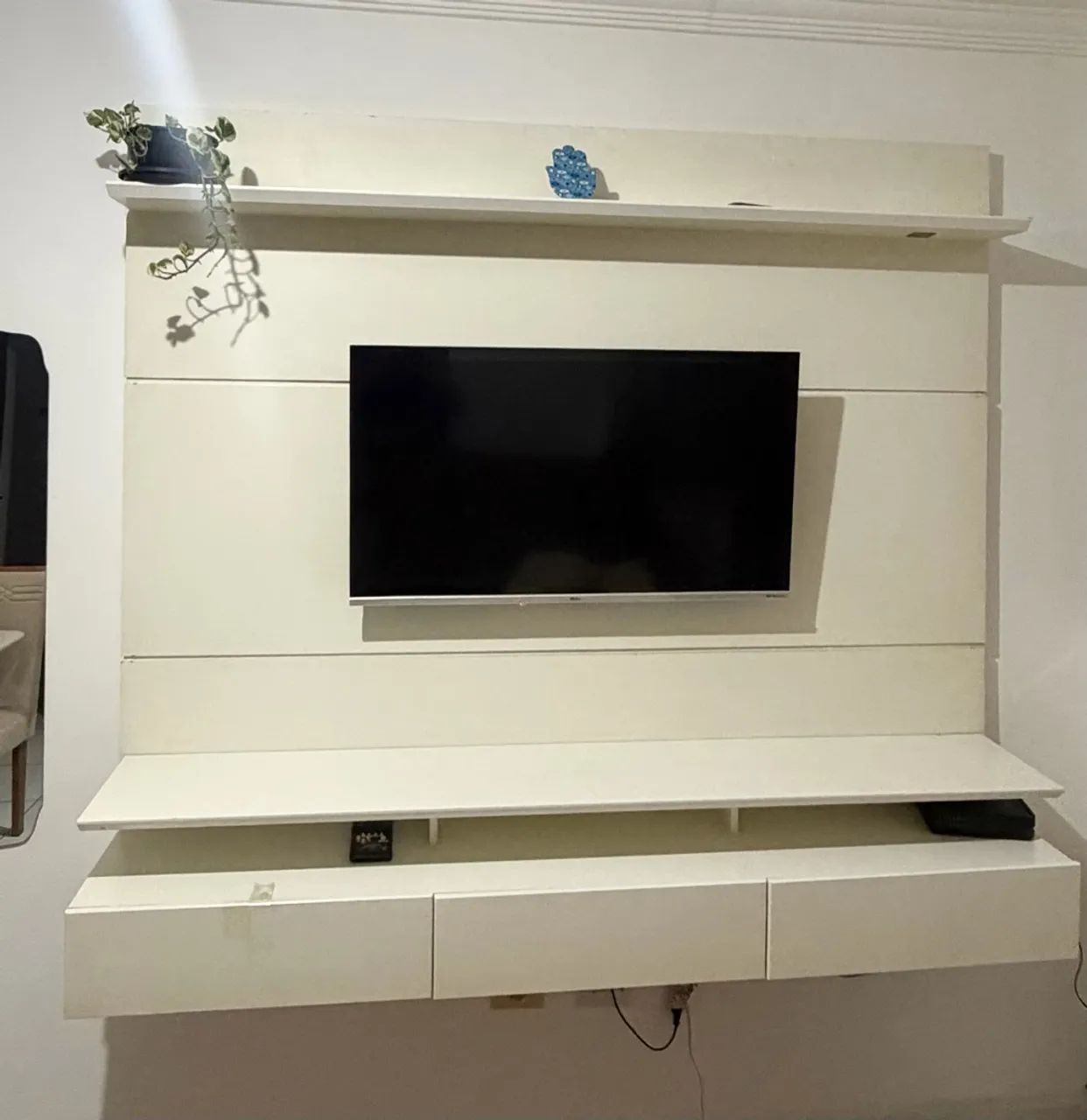 Painel para tv suspenso 1.85m