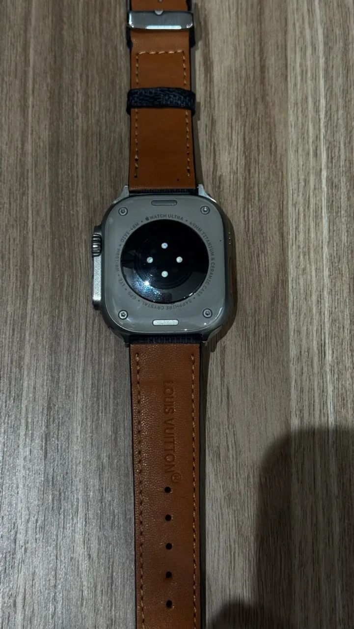 Apple Watch Ultra GPS + Celular  - Foto 2