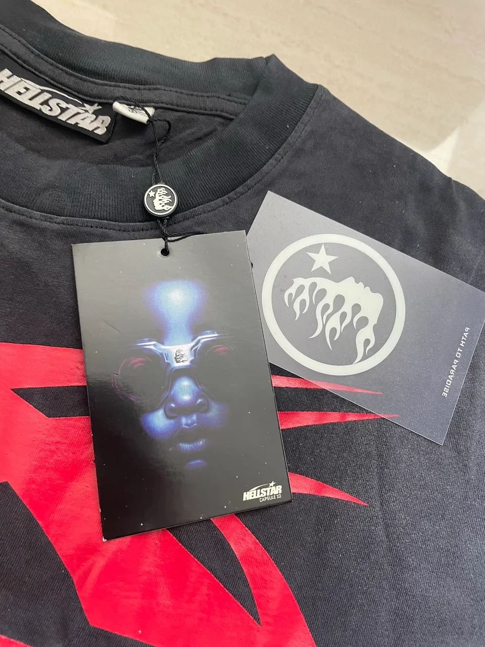 Camiseta hellstar preta e vermelha  - Foto 2
