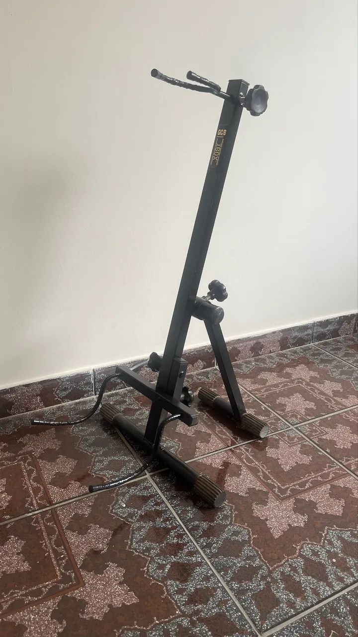 Suporte de chão para violão/guitarra/baixo - Foto 2