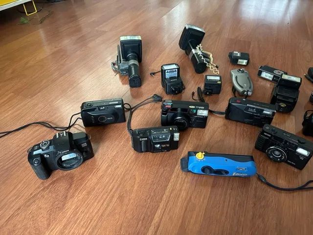 kit 12 câmeras e 8 flashes - Foto 3