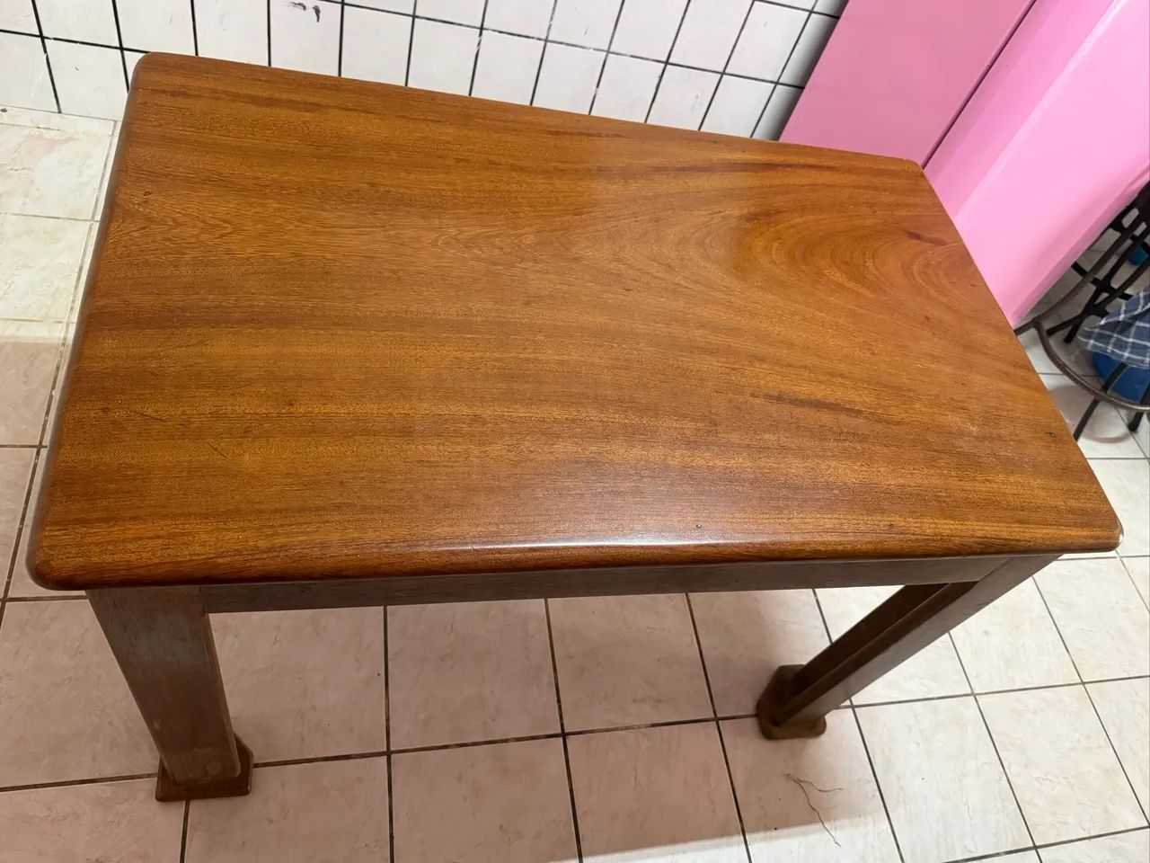 Mesa de Madeira Maciça Angelim-Pedra com 4 Cadeiras - Foto 3