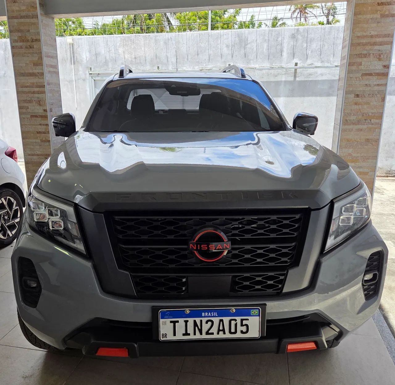 Nissan Frontier PRO4X CD 4X4 2.3 BI-TB DIE. AUT 2025