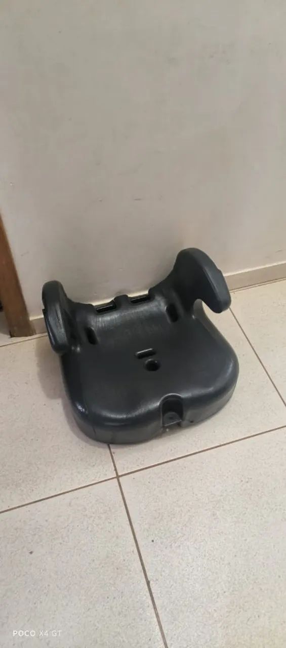 Assento elevado para auto