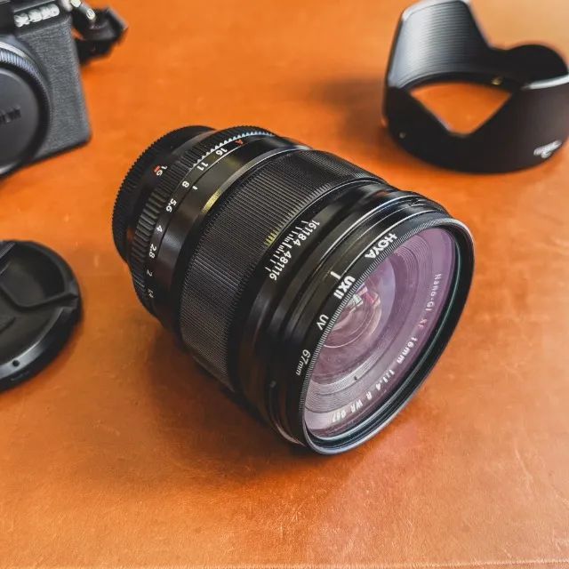 Lente Fuji XF 16mm F1.4r WR + filtro UV Hoya 67mm - novíssima, sem
