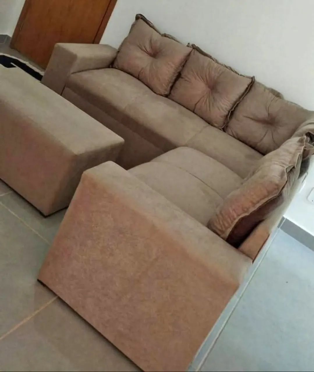 SOFÁ PARIS COM PUFF - Foto 4