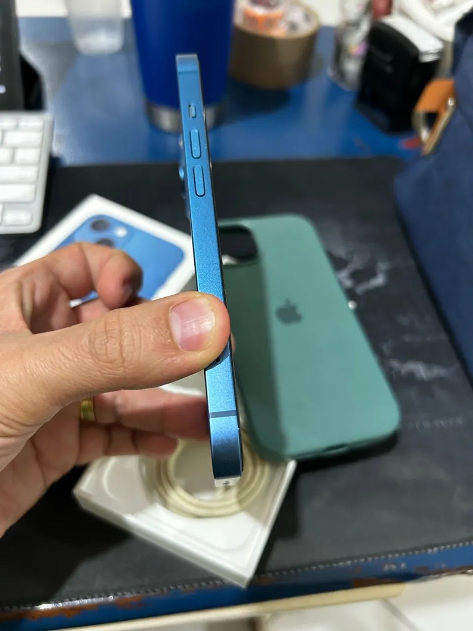 Oportunidade, iPhone 13 azul, super conservado. - Foto 3