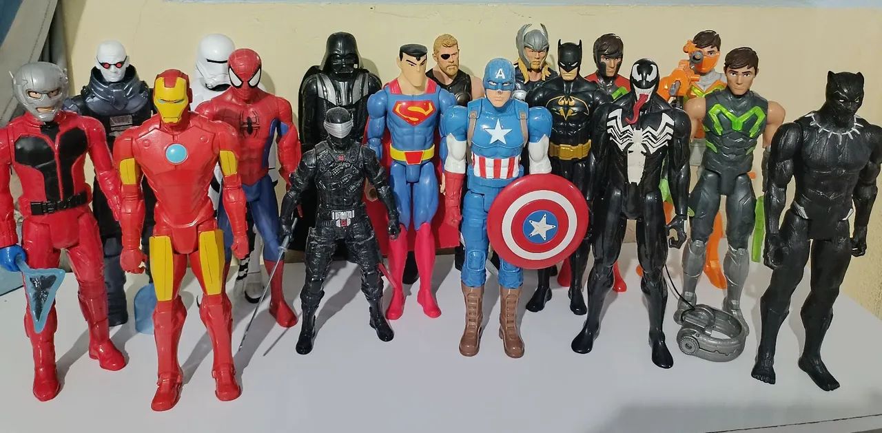 Bonecos Vingadores