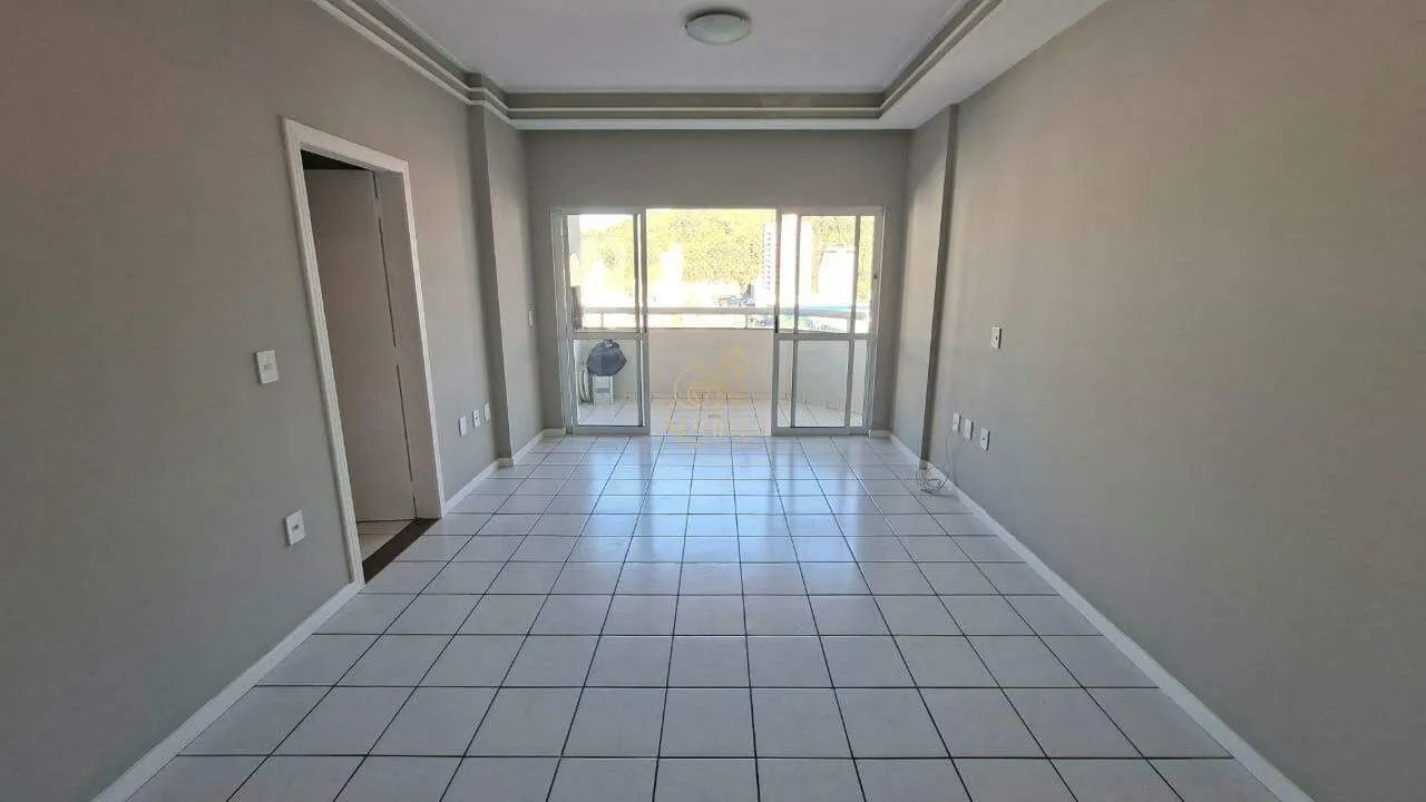 Apartamento com 3 Quartos , sendo 1 Suíte e Sacada com Churrasqueira em Itajaí! - Foto 3