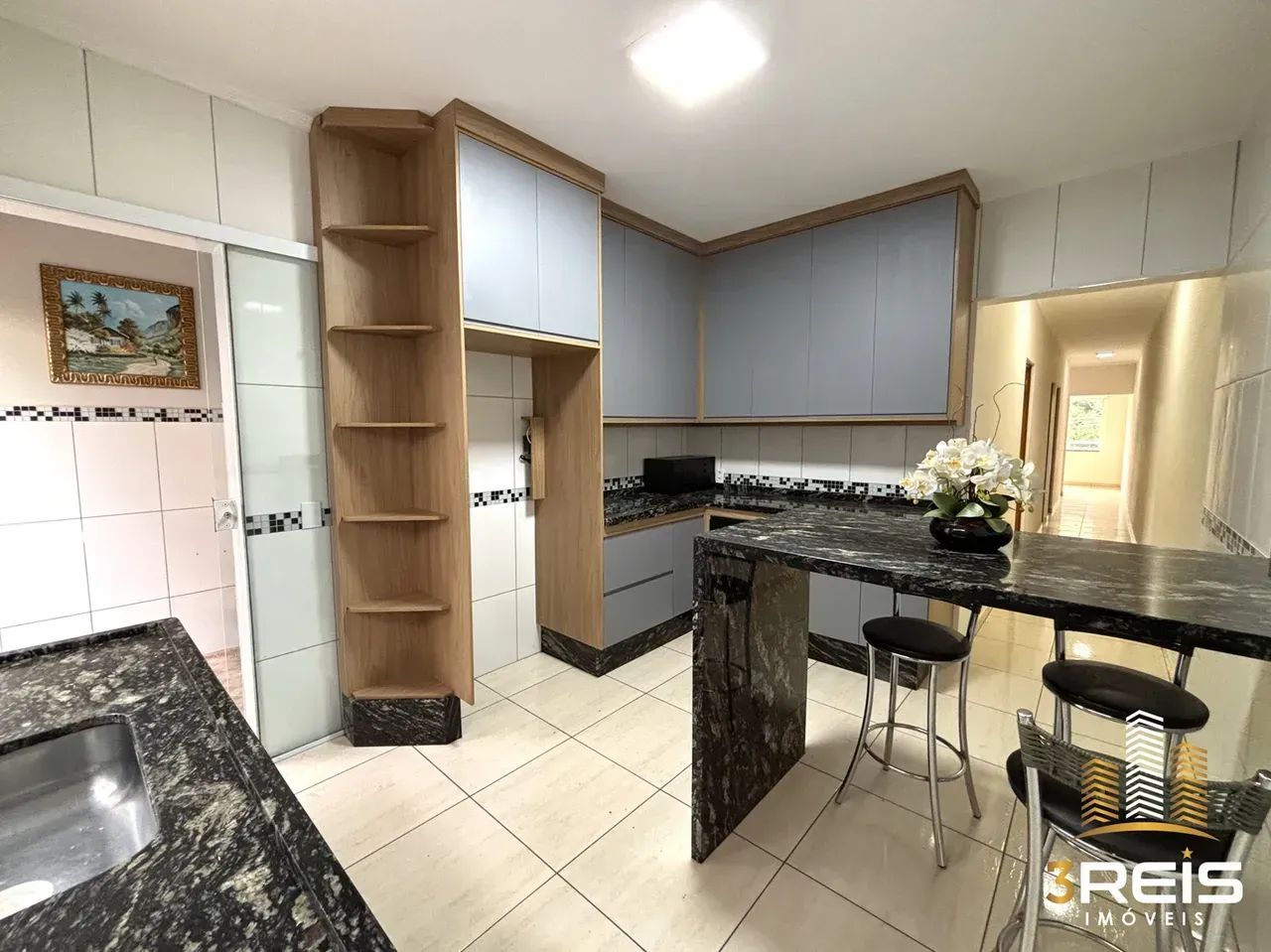 CASA COM ÁREA GOURMET NO SANTA HELENA